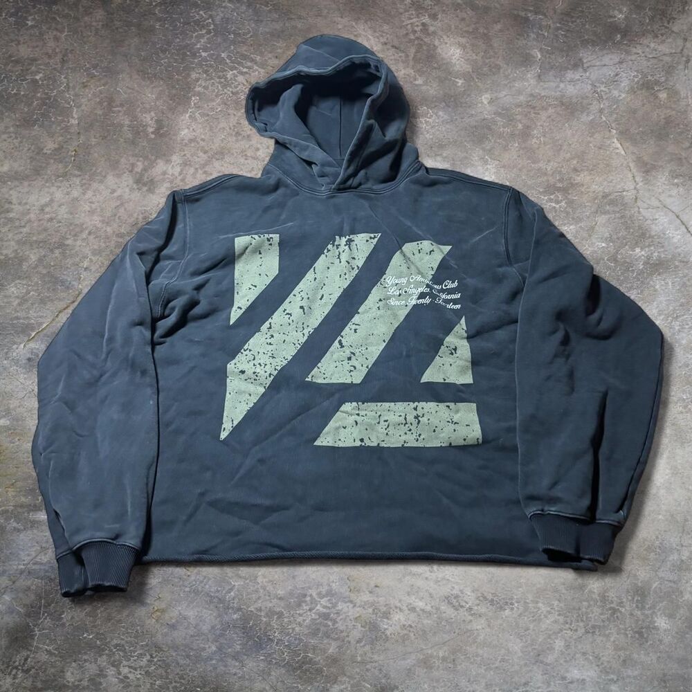 Youngla Men's Black and Grey Hoodie